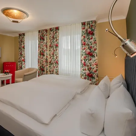 호텔 Strandhotel 4*