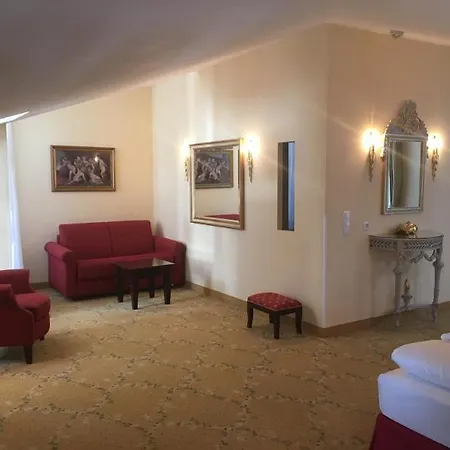 Strandhotel 4* 제바트헤링스도르프